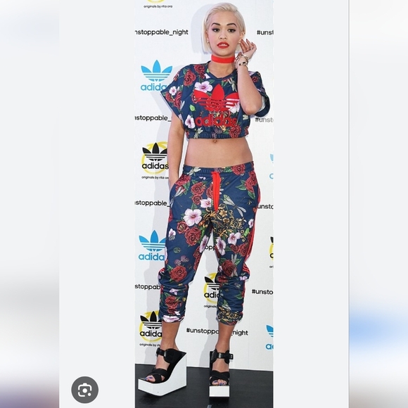 Adidas Rita Ora Set  Tee Vibrant Floral Design And Pants - Picture 3 of 15